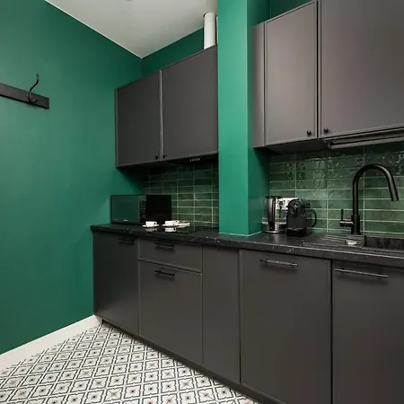 Heart Of Downtown Pretty * Warsaw